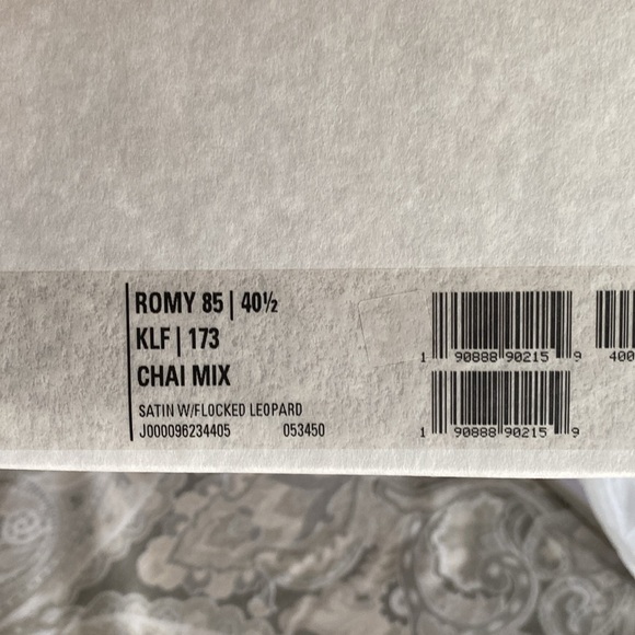 Jimmy Choo Romy 85 Satin Leopard Shoe - Picture 7 of 11